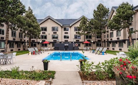 aizen hotel|aiden best western golden co.